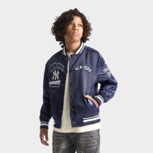 Big Kids’ Pro Standard New York Yankees MLB Turn It Up Satin Bomber Jacket