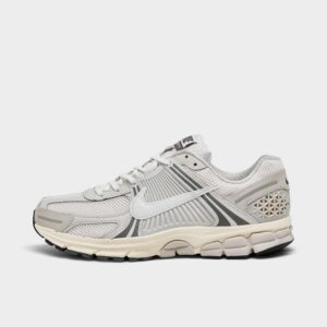 Nike Zoom Vomero 5 Casual Shoes