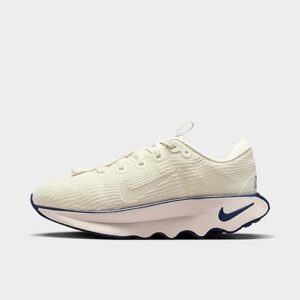 Nike Motiva Walking Shoes