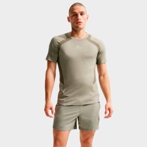 Nike Pro Training Dri-FIT ADV Short-Sleeve Top