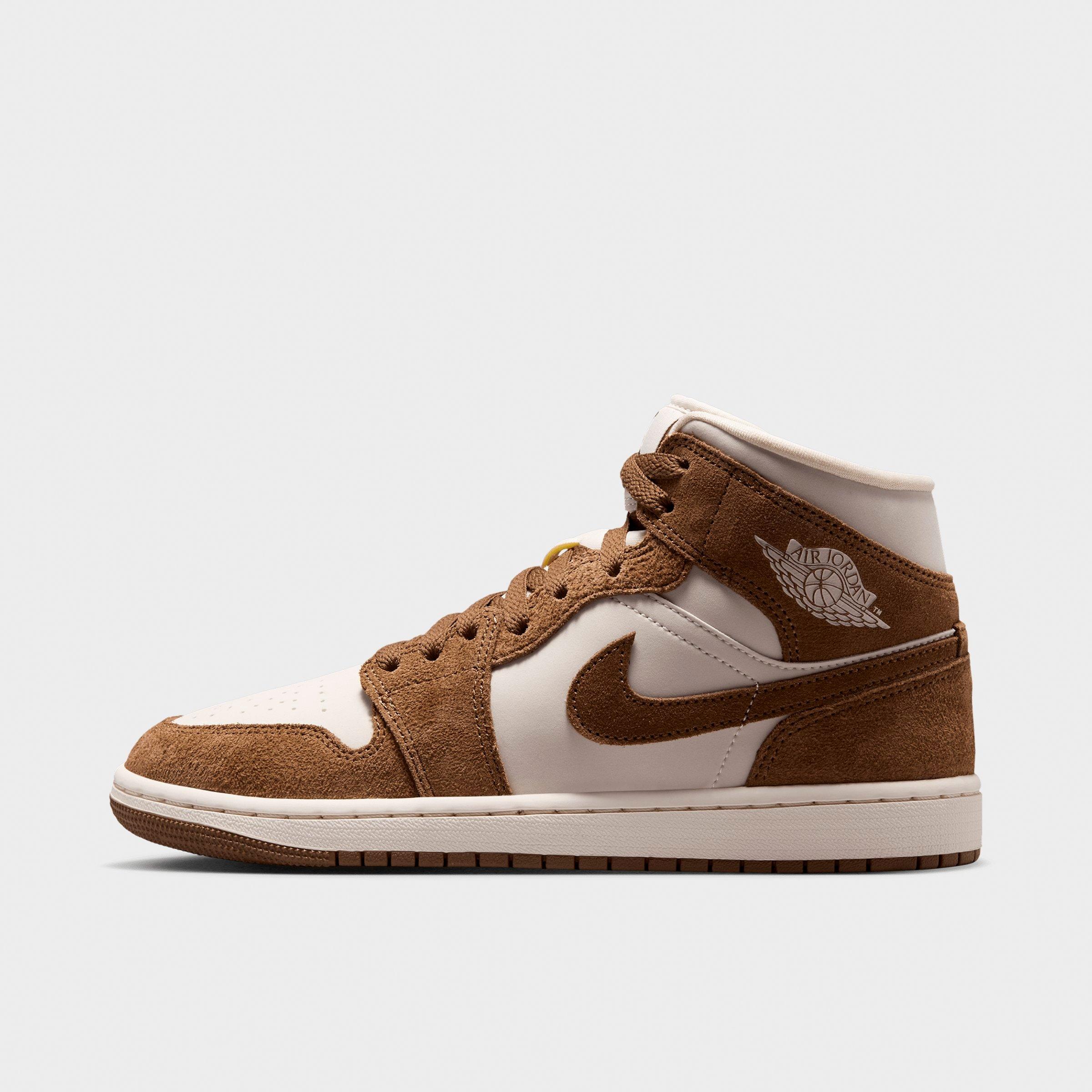 Air Jordan Retro 1 Mid Casual Shoes - Image 5