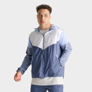 Nike Impossibly Light Windrunner Full-Zip Running Jacket