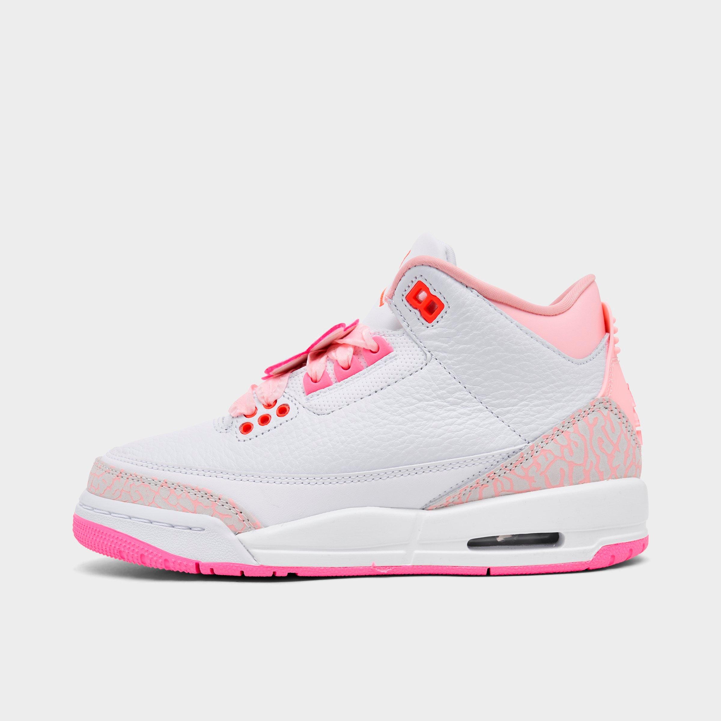 Girls’ Big Kids’ Air Jordan Retro 3 Basketball Shoes