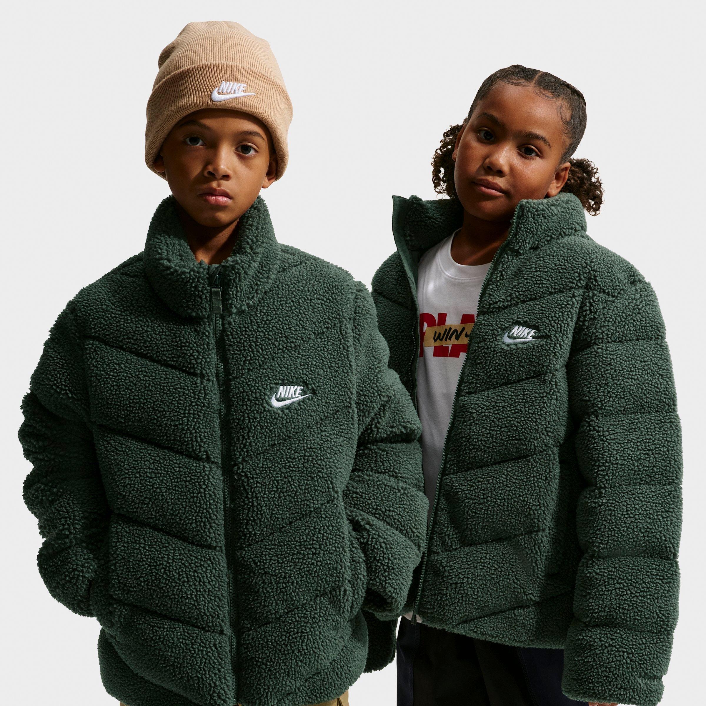 Big Kids’ Nike Sportswear Therma-FIT Loose Sherpa Full-Zip Puffer Jacket