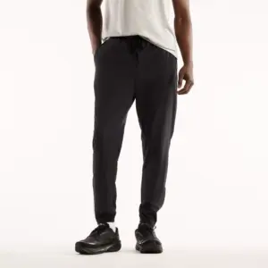 RC Essential Jogger