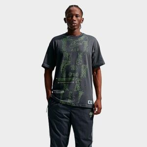 Nike Sportswear Maxxed Graphic T-Shirt