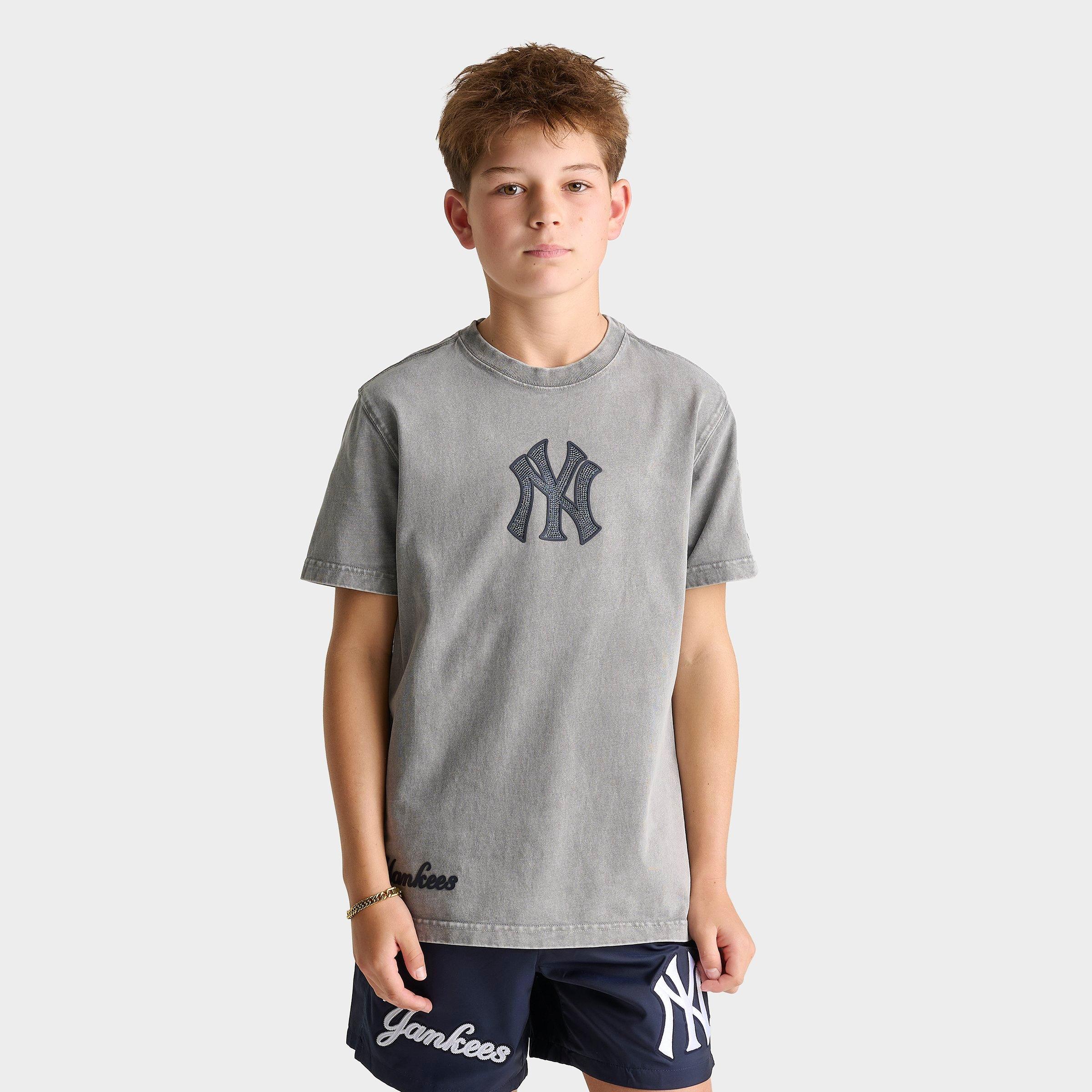 Big Kids’ Pro Standard New York Yankees MLB Washed Jewels T-Shirt