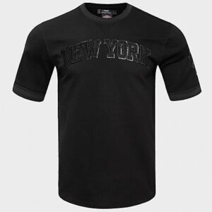 Pro Standard New York Knicks NBA Classic Chenille Triple Black T-Shirt